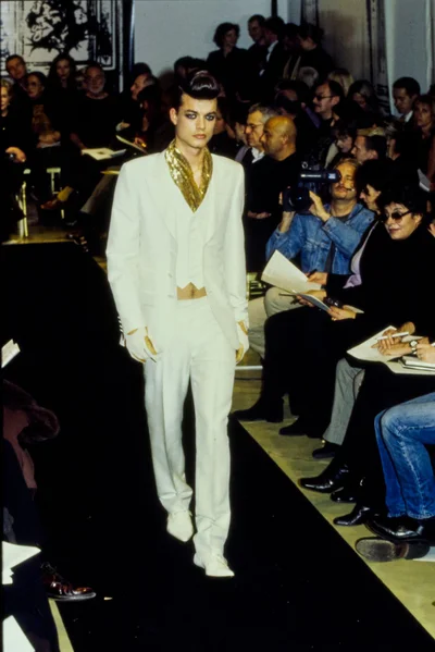 Look 17